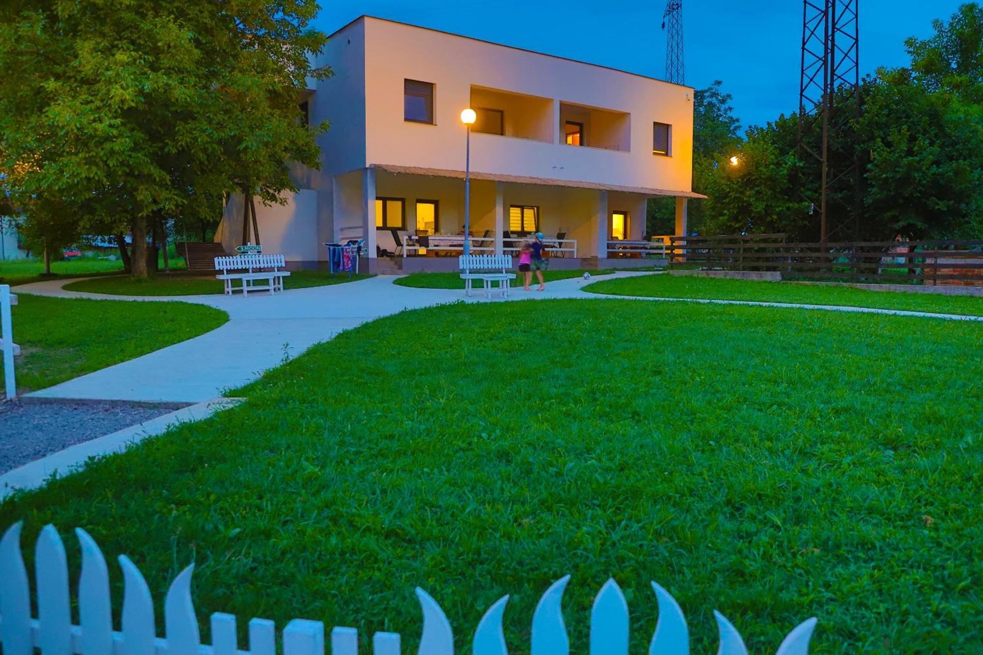 Holiday Homes Pozitiva Bihac Luaran gambar