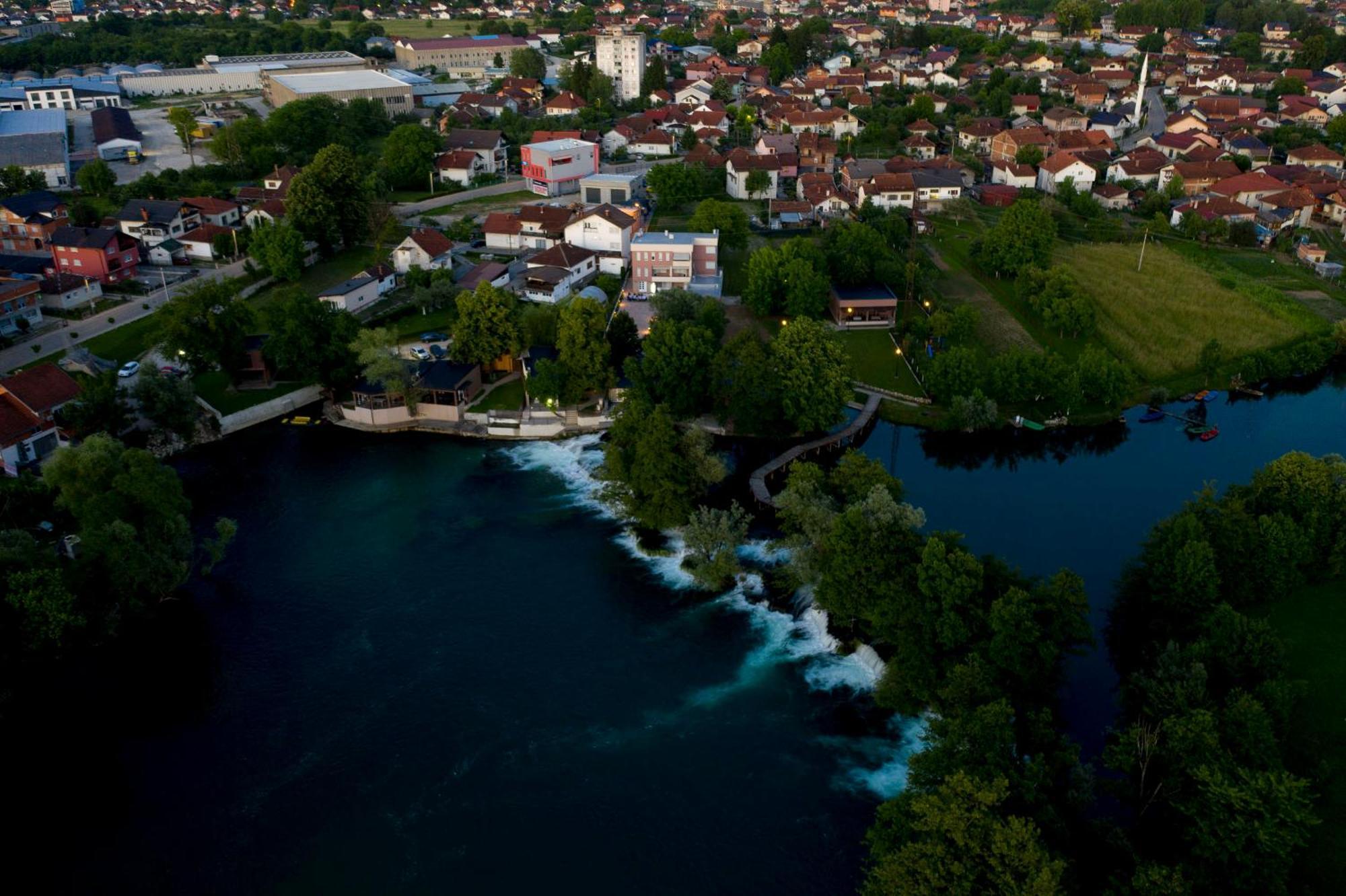 Holiday Homes Pozitiva Bihac Bilik gambar