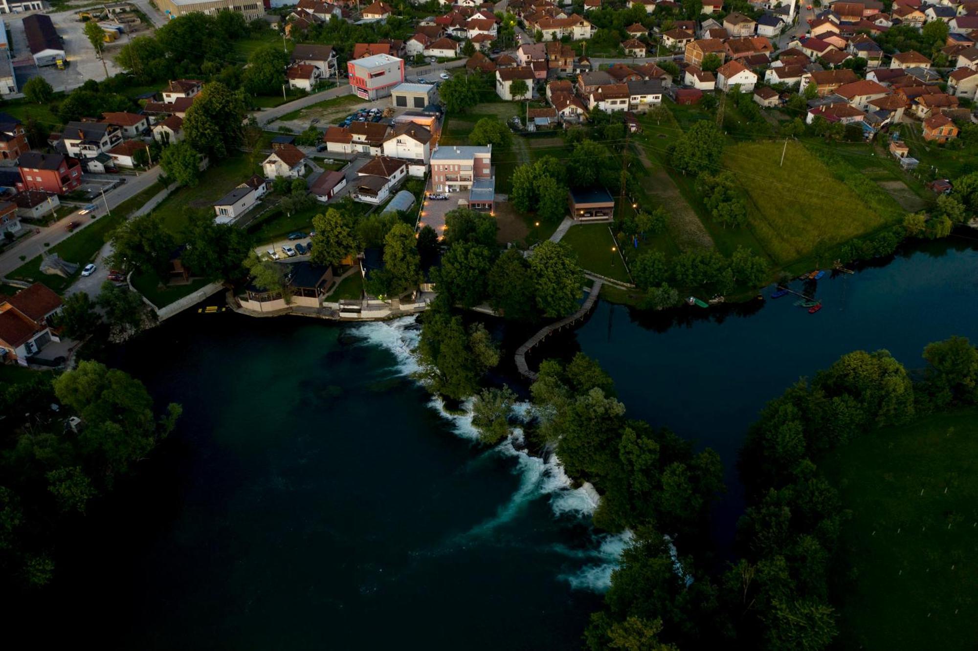 Holiday Homes Pozitiva Bihac Bilik gambar