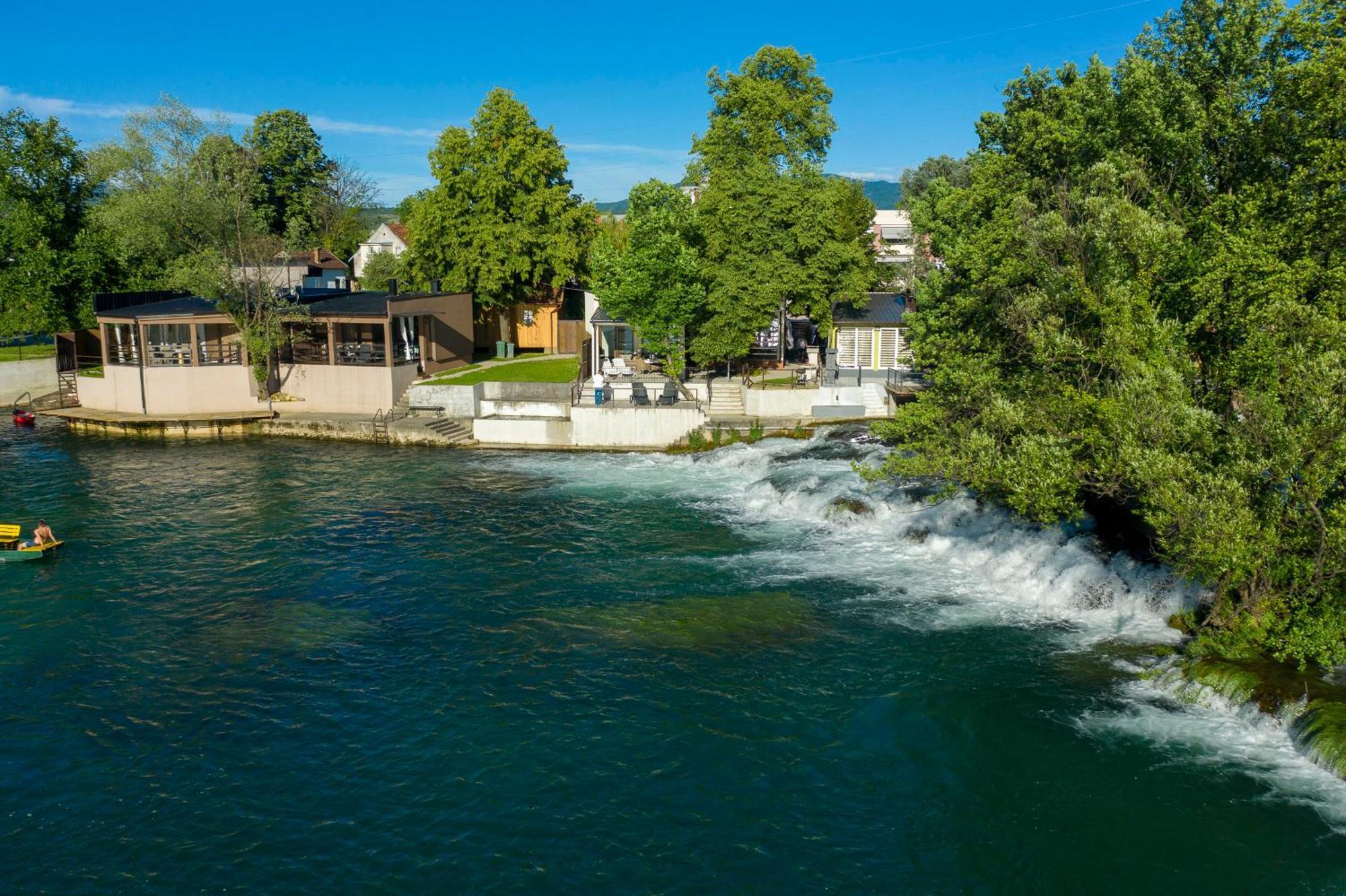 Holiday Homes Pozitiva Bihac Bilik gambar