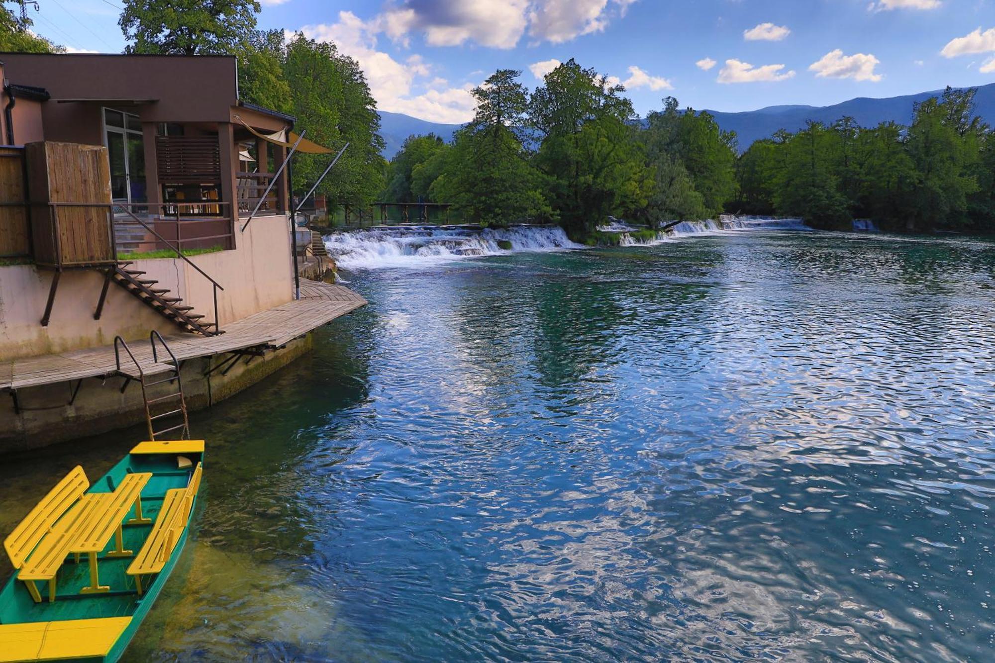 Holiday Homes Pozitiva Bihac Bilik gambar