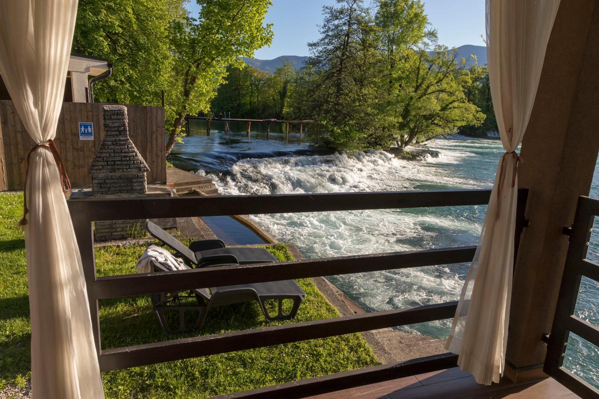 Holiday Homes Pozitiva Bihac Bilik gambar